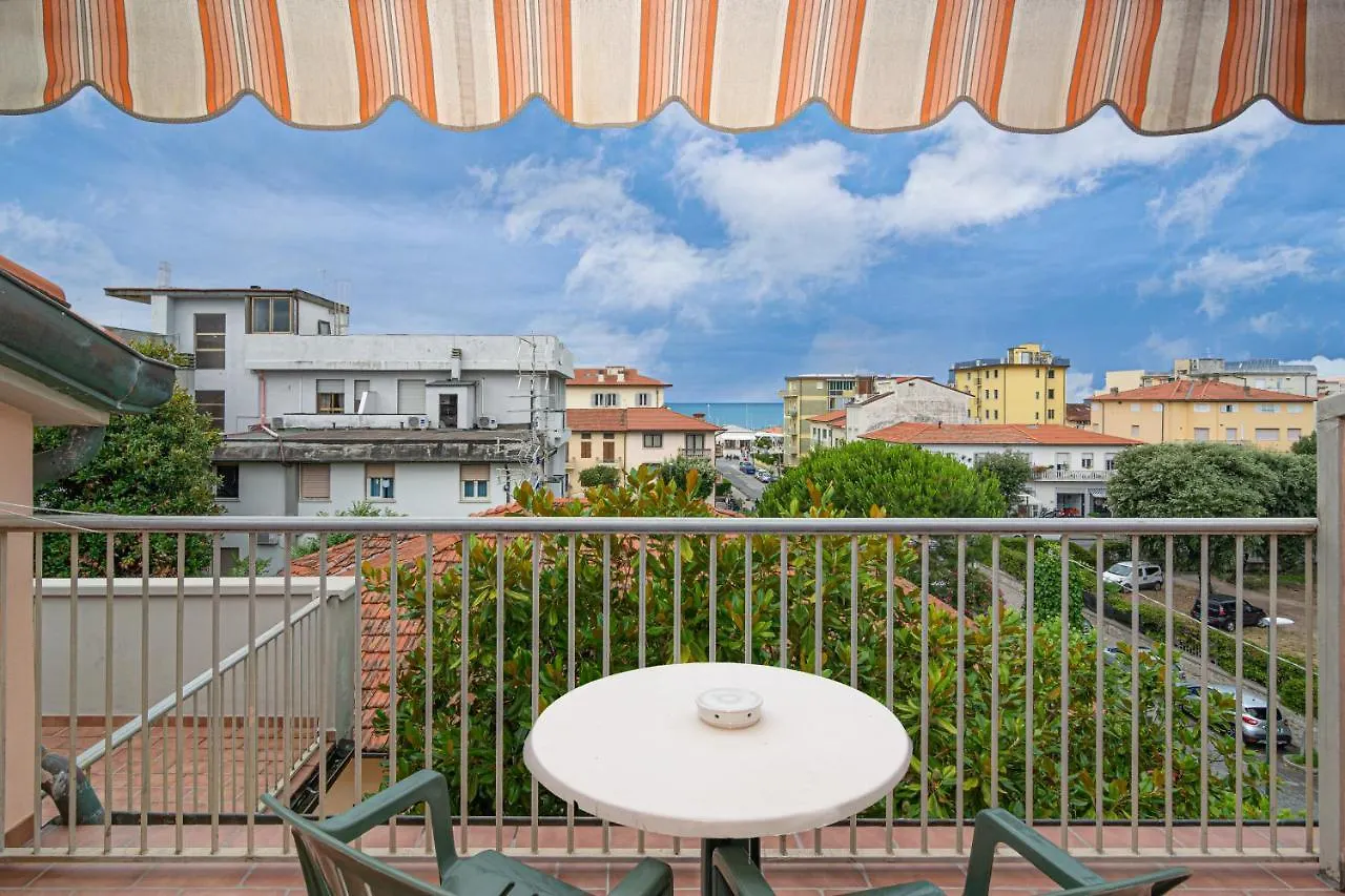 Florentia Hotel Lido di Camaiore 3*,